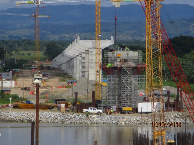 Panorámica construcción puente sobre Río Magdalena UF4